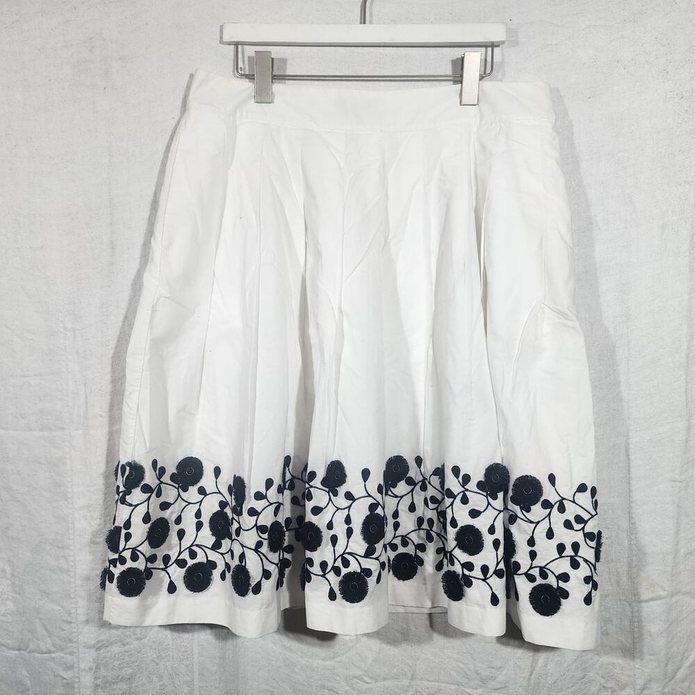 TALBOTS sz 16 white navy blue Pleated Floral-Border Skirt